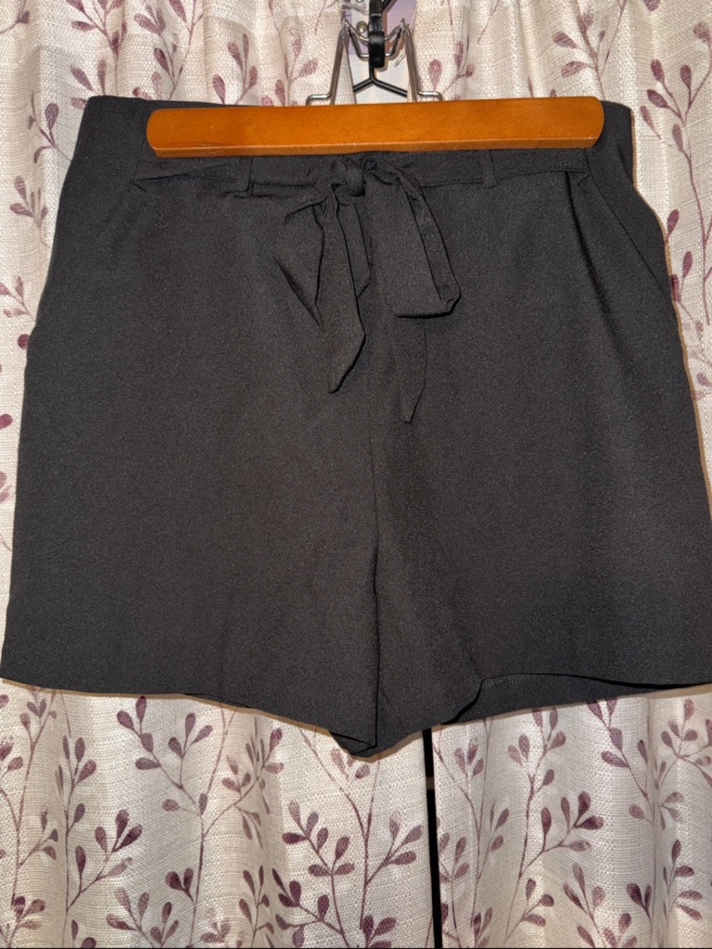 Black Women's Tie-Waist Shorts